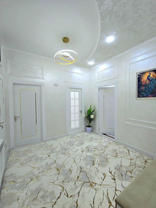 Rudakiy hududida kvartira zudlik bilan sotiladi!