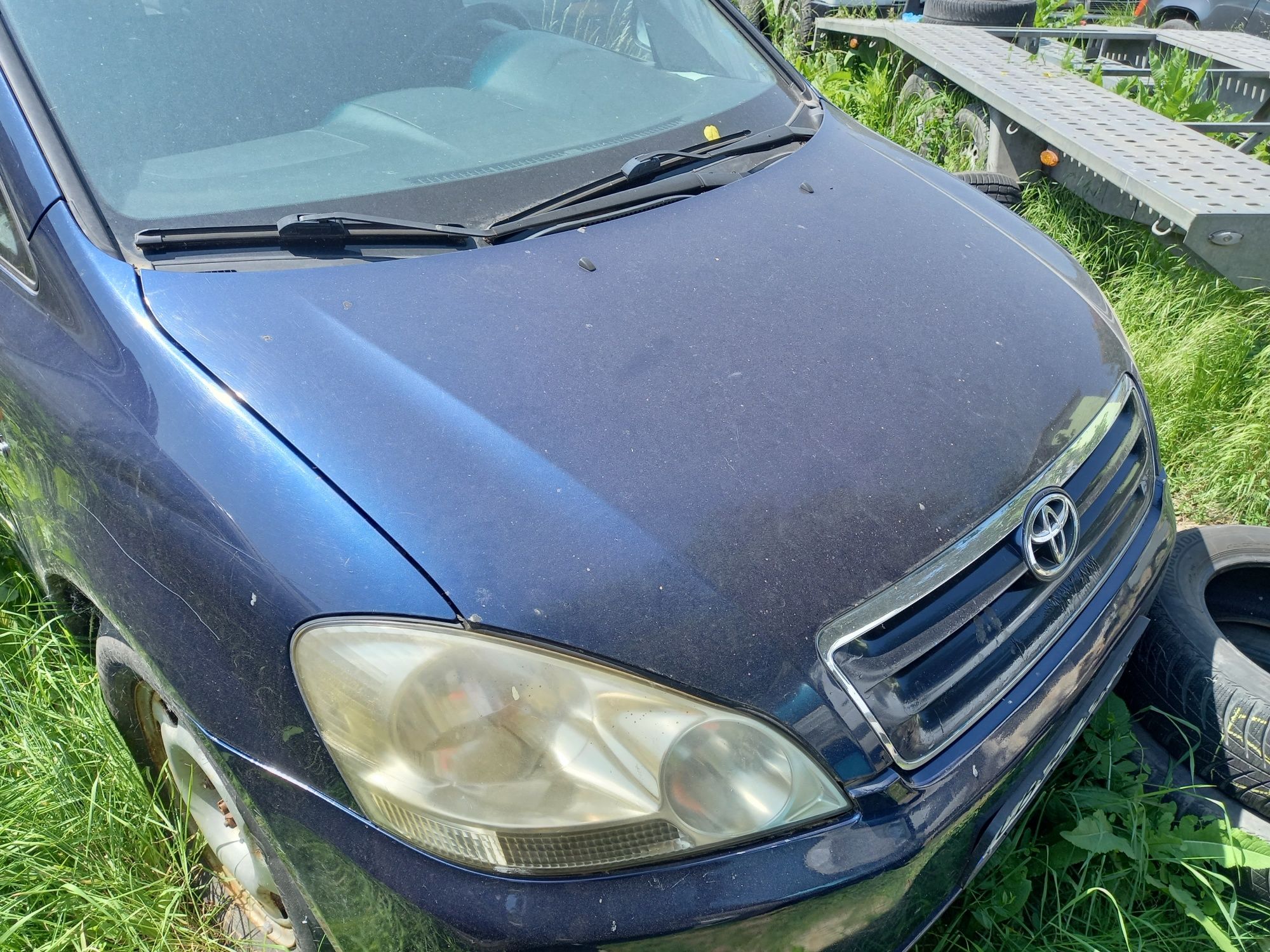 Тойота Авенсис Версо Toyota Avensis Verso на части