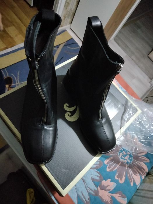 Продам шкаф, сапоги срочна