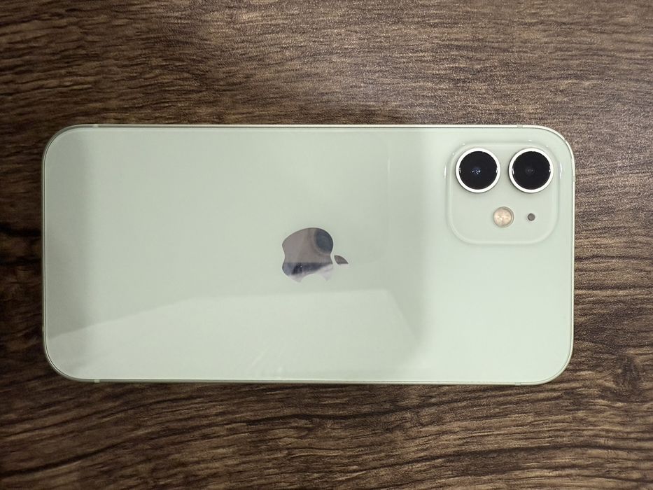 Айфон 12, 128 гб.