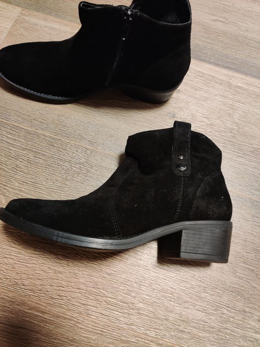 Vand ghete piele intoarsa