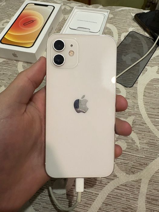 iPhone 12 White 64Gb