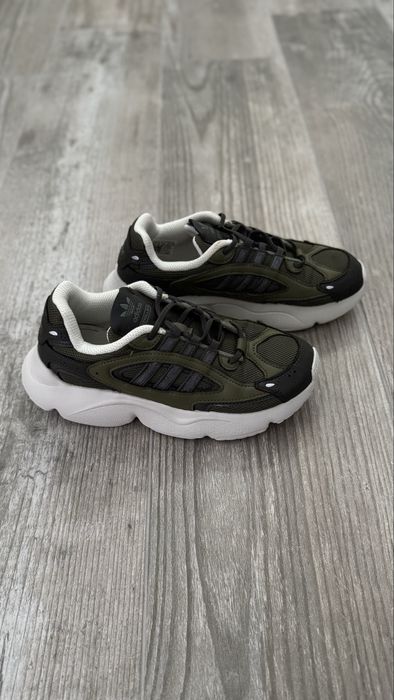 Adidasi copii stare foarte buna