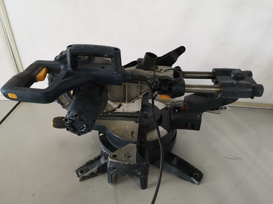 Циркуляр пендула - MacAllister 1400W / 210mm