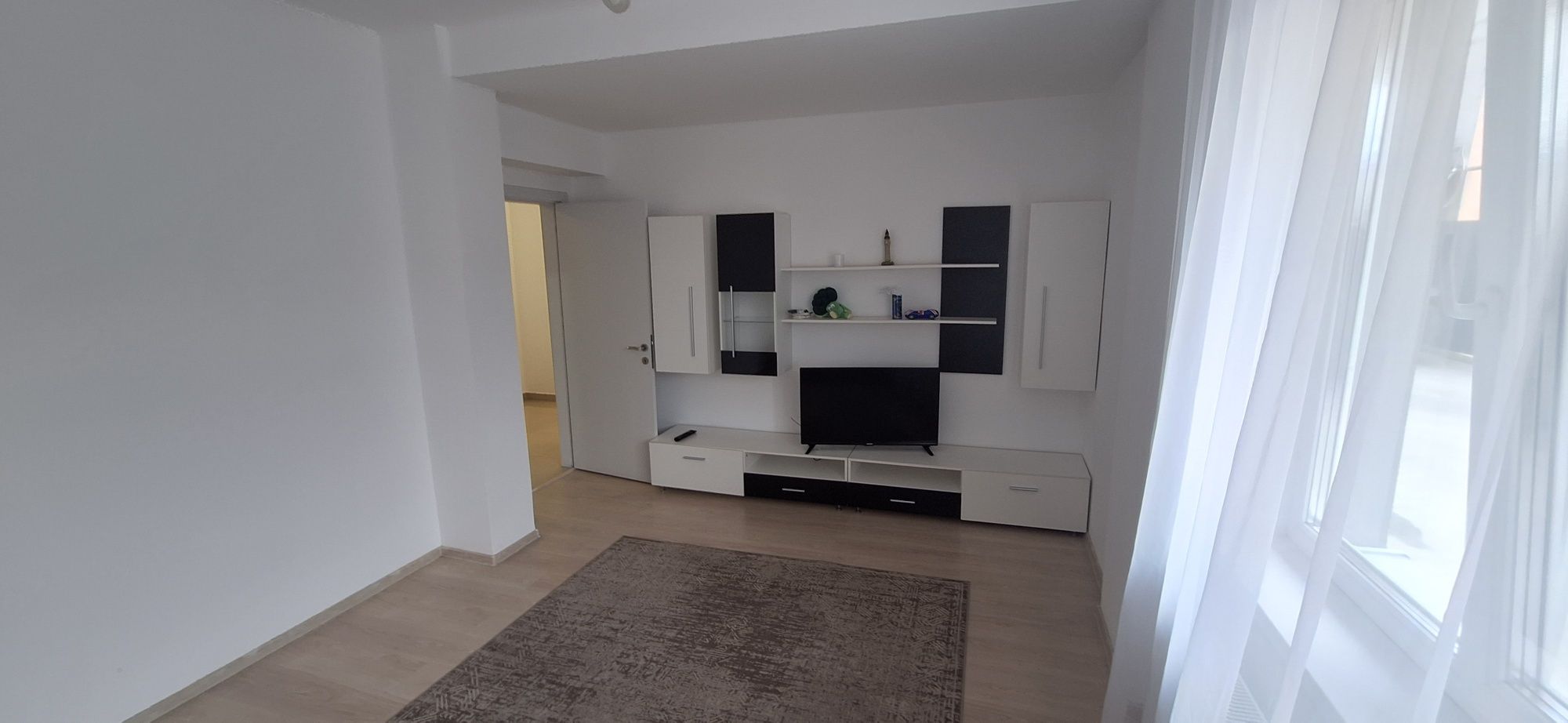 Particular - Inchiriez apartament 3 camere Giurgiului Dedeman