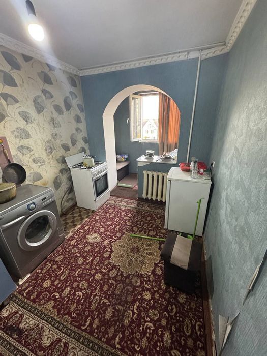 Sotiladi Yakkasaroy shota rustaveli ko'cha 1 xonali