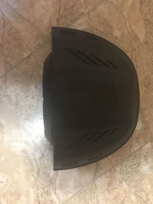 горен капак Trustmaster t300