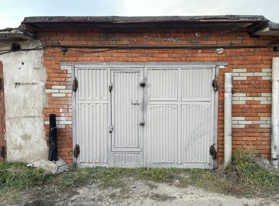 Продам Хороший Гараж в 10 обществе Не легализован