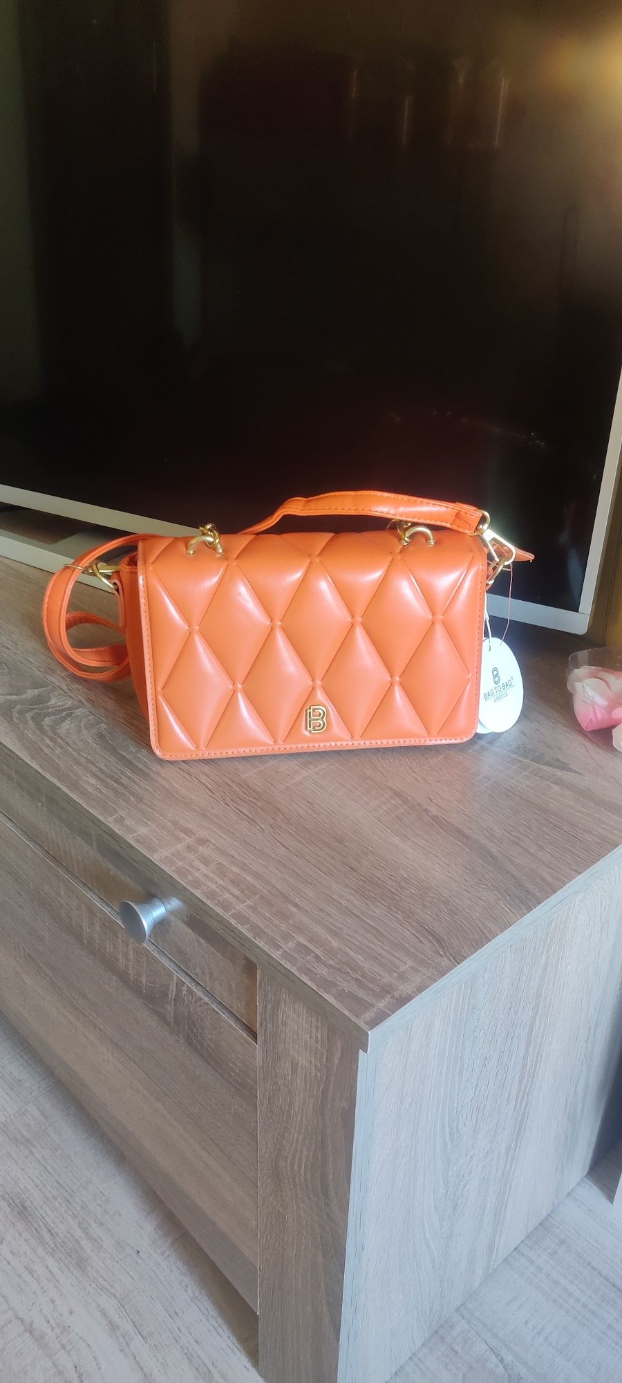Нова оранжева дамска чанта