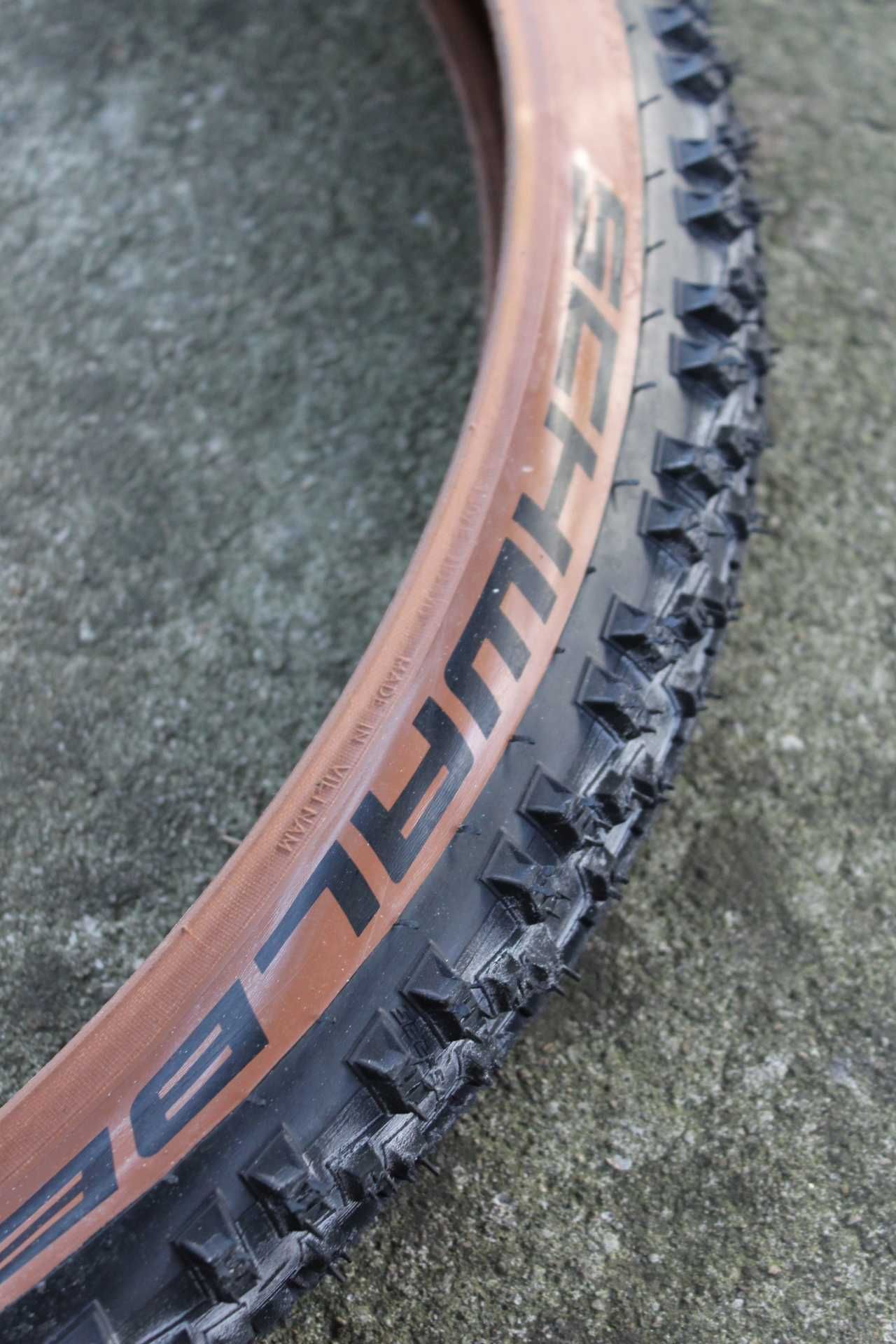 Schwalbe Smart Sam Performance Addix Bronze Skin 27.5x2.25" - sarma