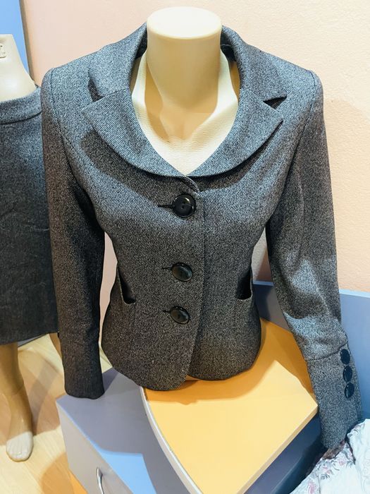 Costum dama fusta si sacou