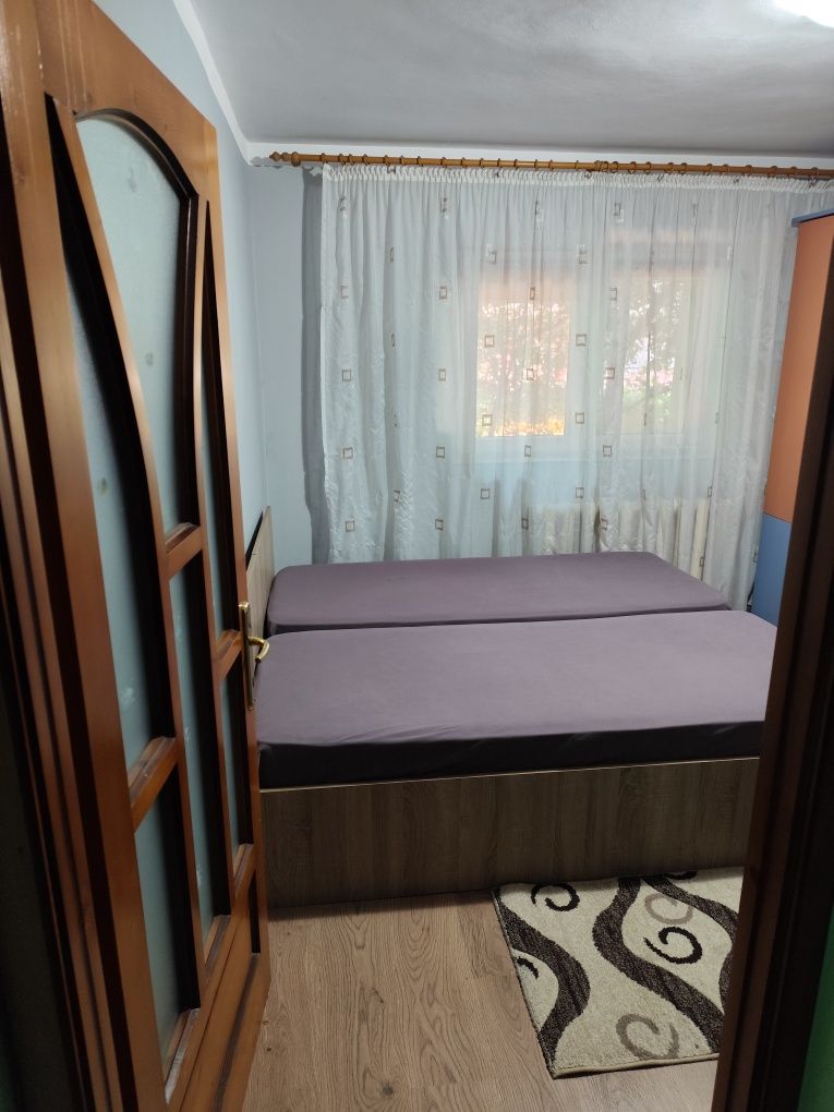 Apartament de închiriat