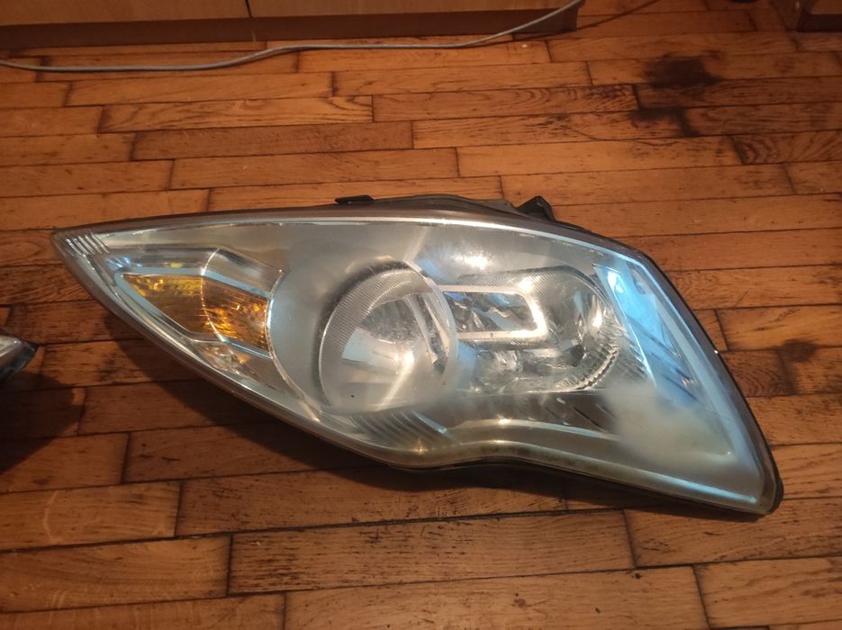 Фарове за Ford Focus mk2