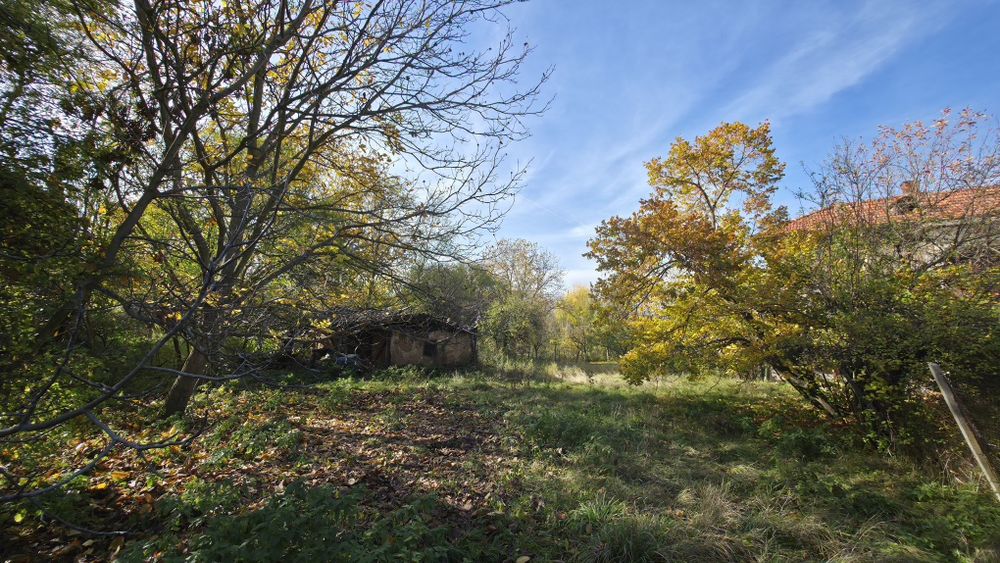 Продава се къща в село Гълъбник, област Перник
