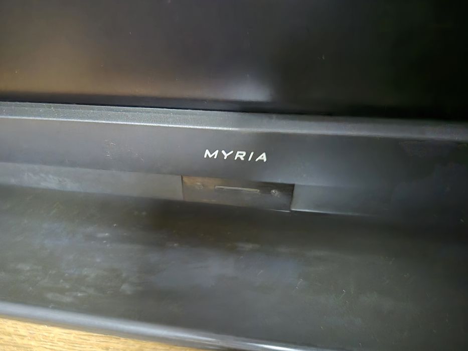 Televizor Myria diagonală 81