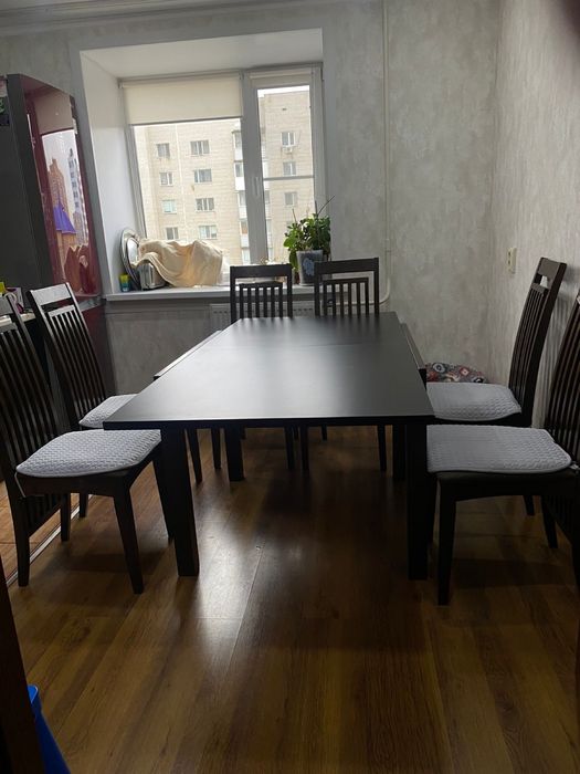 Продам стол в комплекте