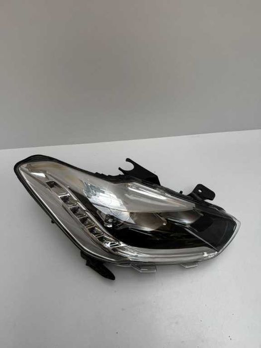 Far Dreapta Citroen DS5 2011 2012 2013 2014 2015 Cod 9802086580