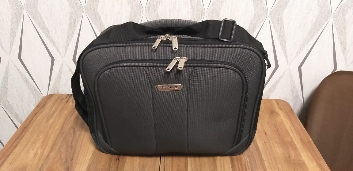 Servietă laptop, travel