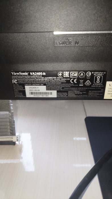 Monitor +un cadou