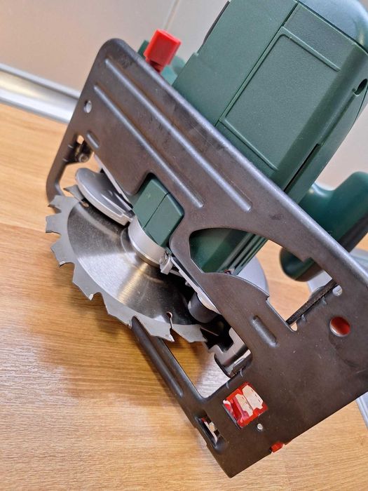 Fierastrau circular, Bosch PKS 18 LI, 150 mm, 18 V, fara acumulator