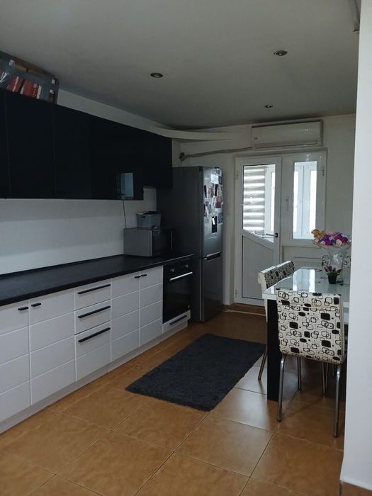 Apartament de inchiriat