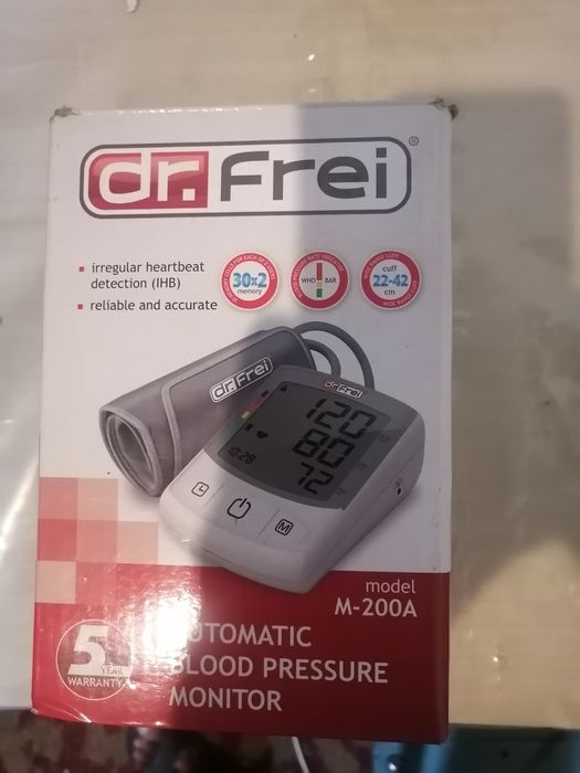 Автоматический аппарат для измерения давления и пульса