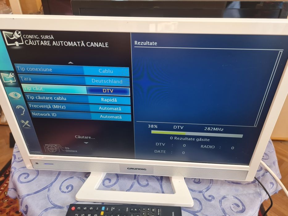 Vând tv led sony66cm