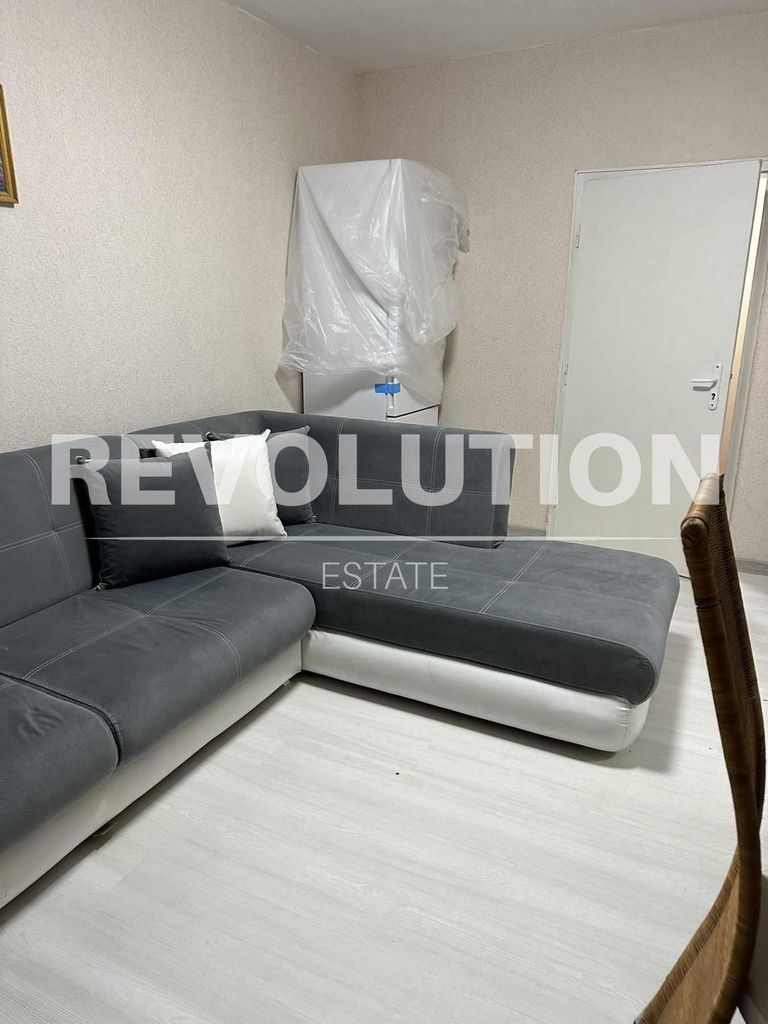 Дава се под наем Тристаен апартамент в Варна, Чайка - 85 кв.м за 500 € - Снимка #1