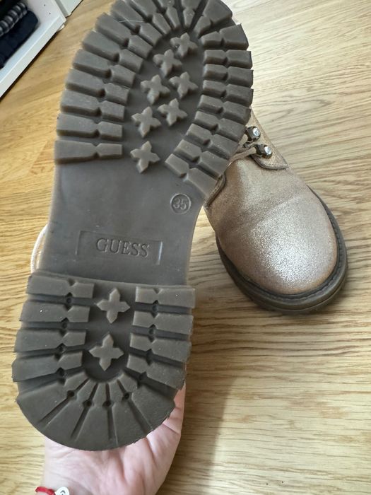 Ghete rose gold Guess