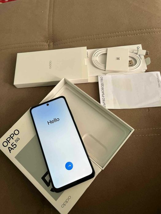 Телефон чисто нов