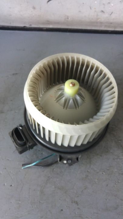Aeroterma toyota yaris p9 1.0 b 2005-2014 av272700-0311