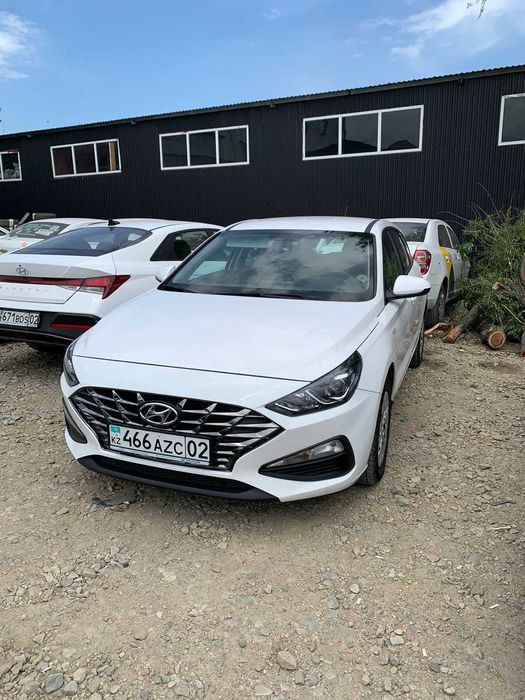 Новый HYUNDAI ELANTRA 2024. Аренда авто без выкупа