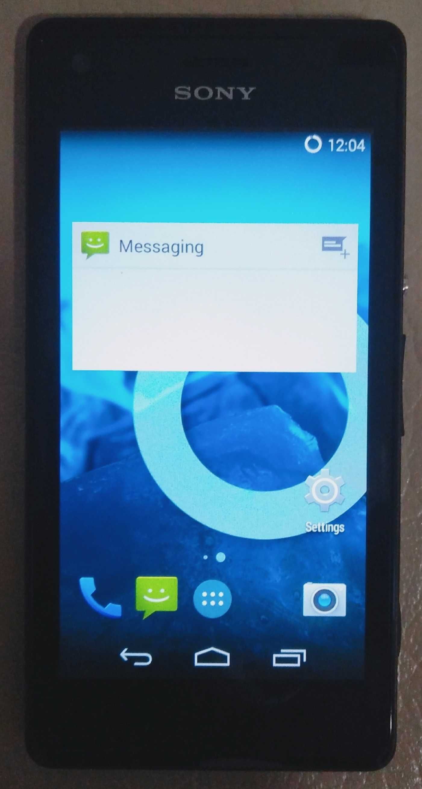 Sony Xperia M (C2004) с две SIM карти и CyanogenMod 11