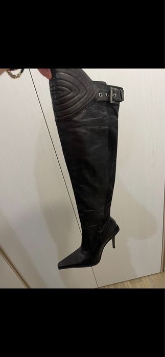 Vand cizme din piele neagra,inalte