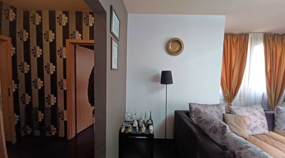 Продава се Многостаен апартамент в Пловдив, Кършияка - 153 кв.м за 2500 €/кв.м - Снимка #2