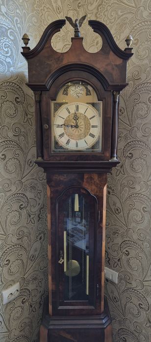 Ceas de podea cu pendul