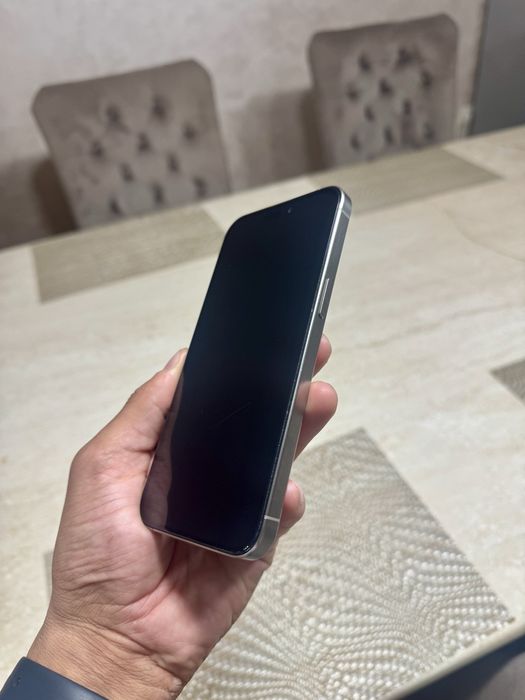 Vand/schimb iphone 15 Pro Max 256Gb alb liber retea 14 s24 s23 13