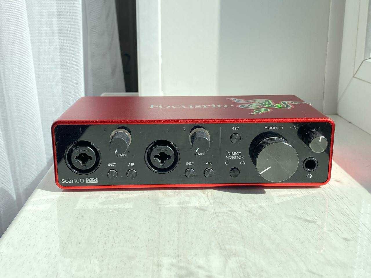 Продам звуковую карту Focusrite scarlett 2i2 3Gen