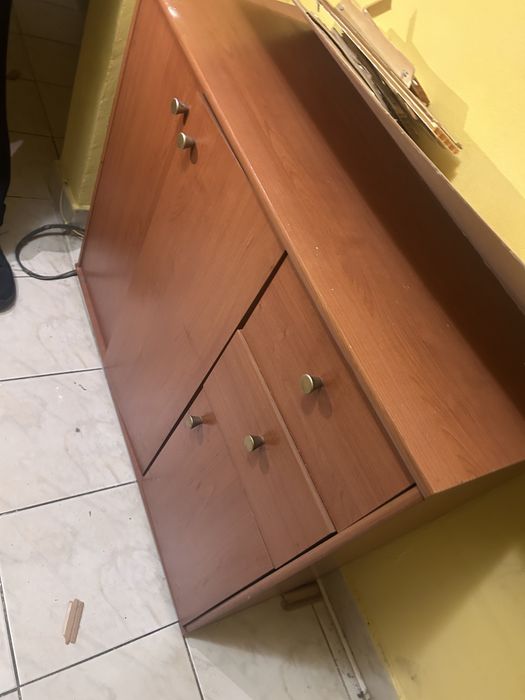 Vand Mobila sufragerie, usi