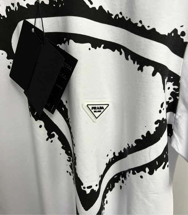 Tricou PRADA super calitate