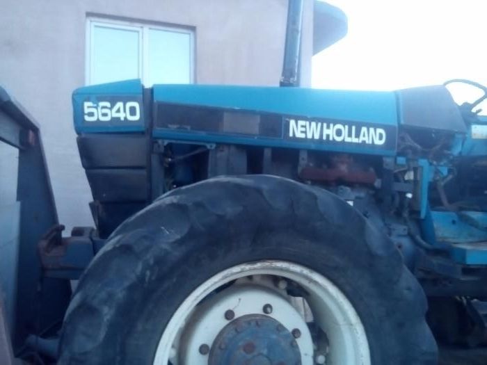 Dezmembrez tractor New Hohland