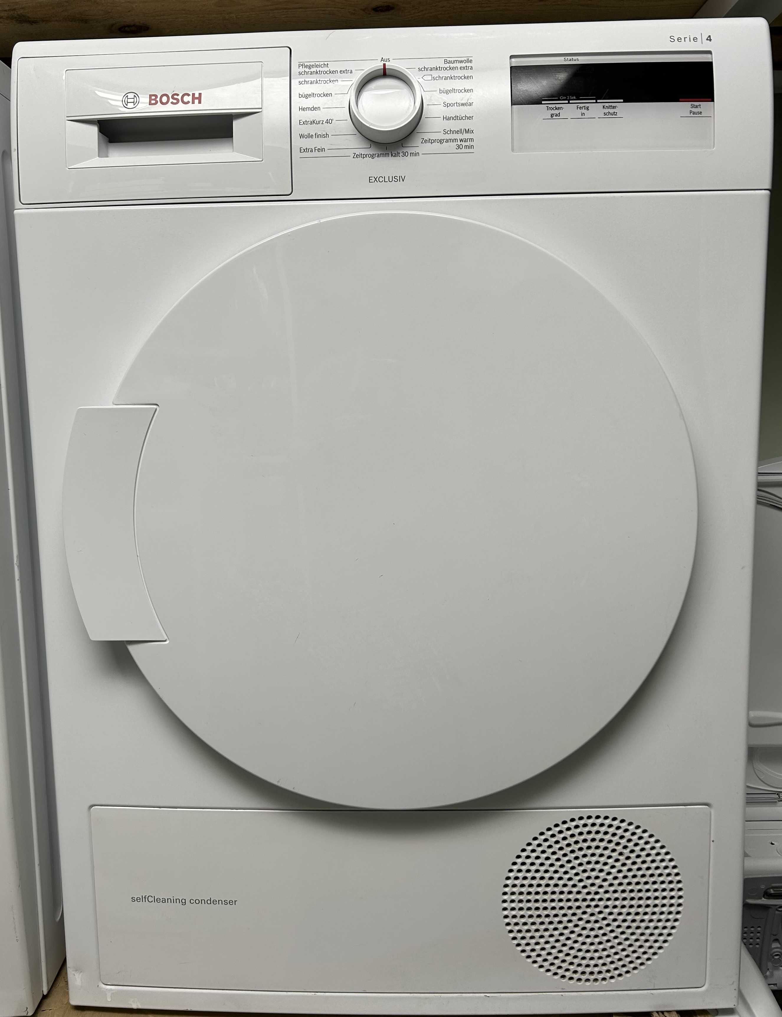 Сушилня BOSCH серия 4 с термопомпа 7 kg WHT83080