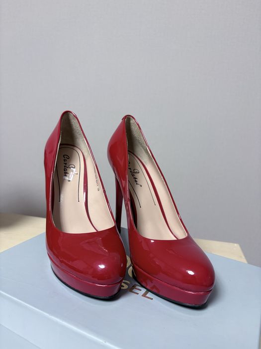 Туфли стильные.