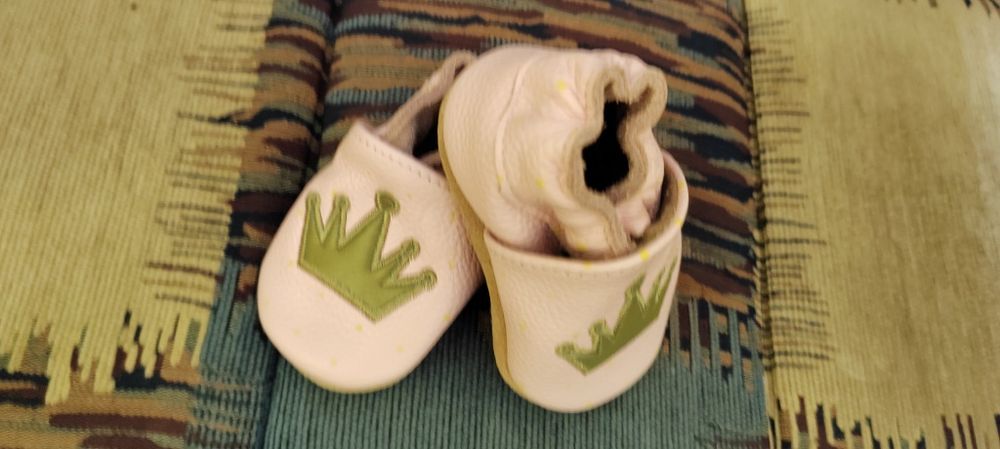 Vând încalțăminte piele pentru copii