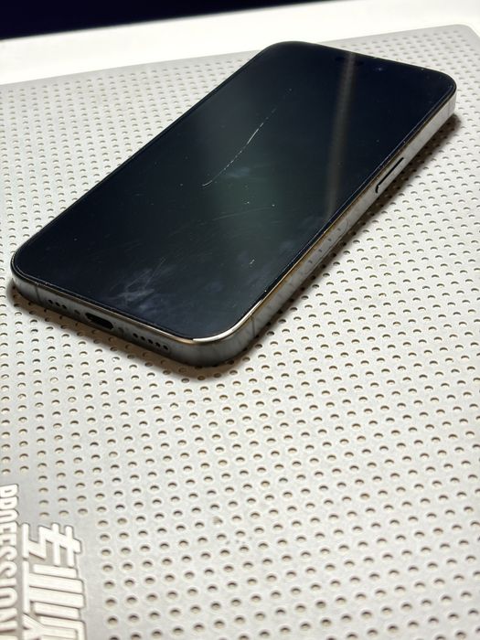 iPhone 15 Pro 128GB ESIM