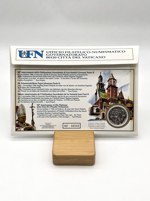 Сребро - 50 години от свещеническото ръкополагане на Йоан Павел II