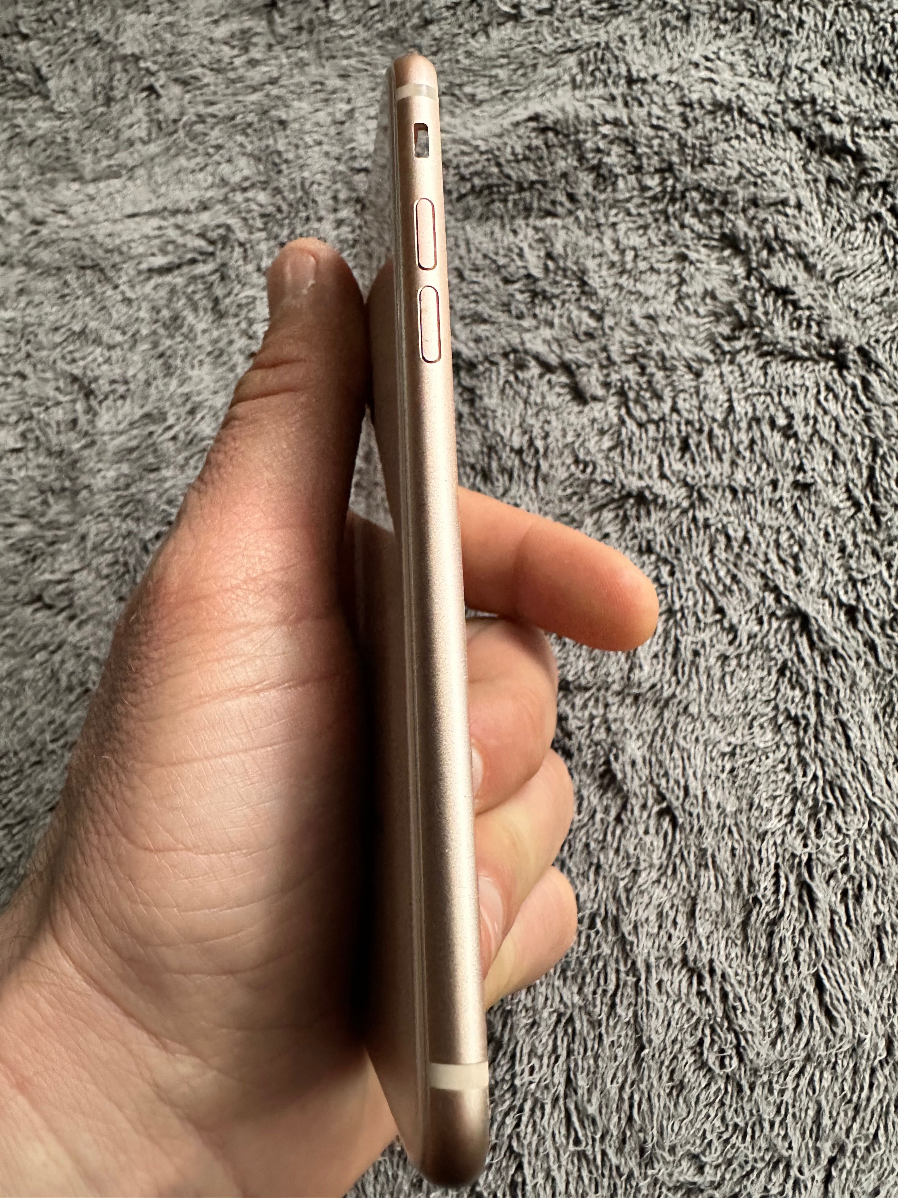 Carcasa iPhone 8 gold originala