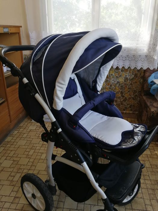 Детска количка Carrera