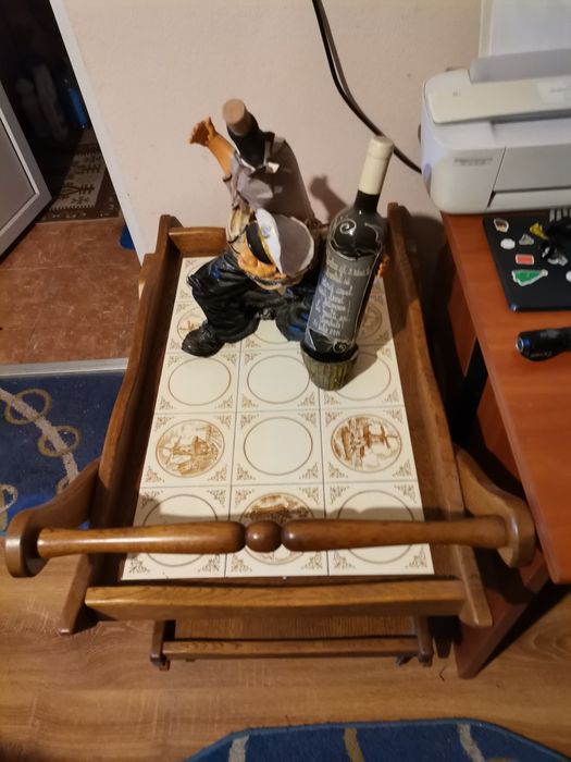 Vând masă lemn masiv