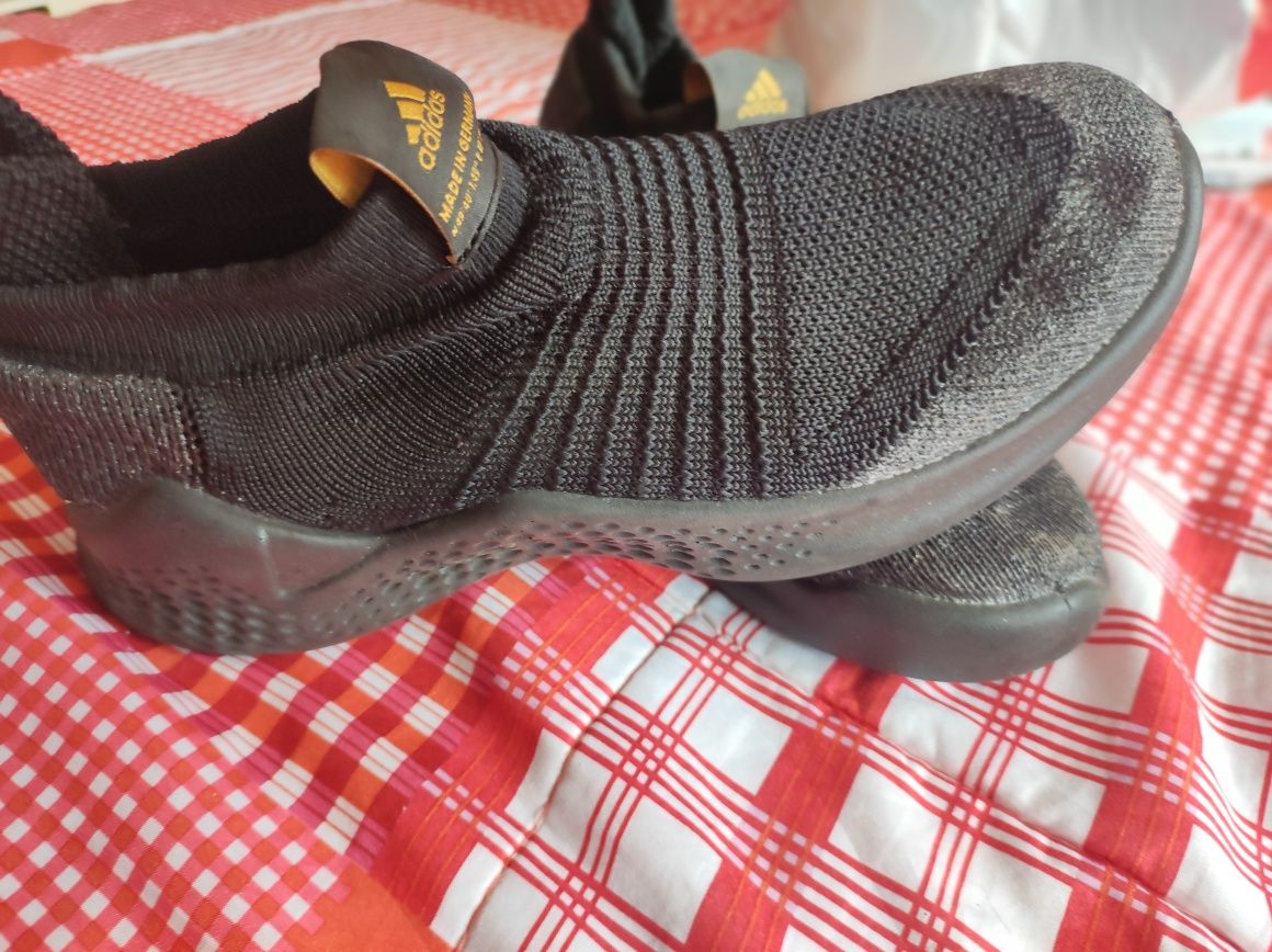 Леки и удобни маратонки Adidas